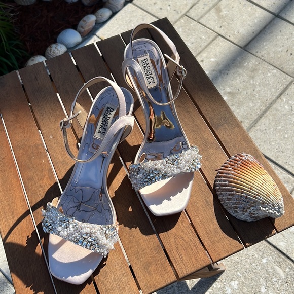 Badgley Mischka Kate, Light Pink Wedding Sandals - Picture 9 of 9
